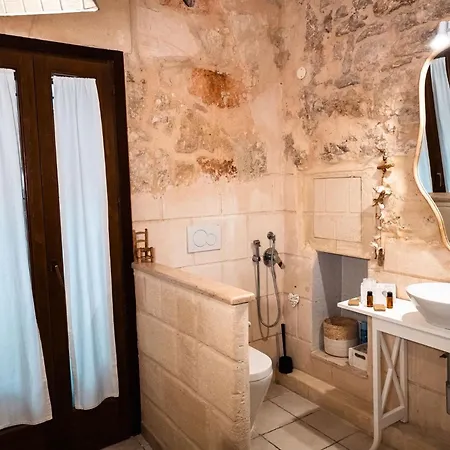 I Ruderi Di Santa Maria Del Buon Consiglio בית הארחה